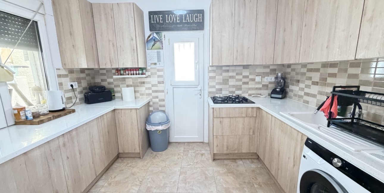 Resale - Bungalow -
Orihuela Costa - Villamartin