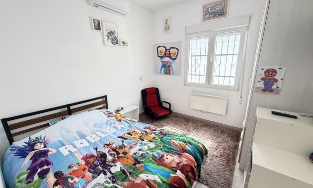 Resale - Bungalow -
Orihuela Costa - Villamartin