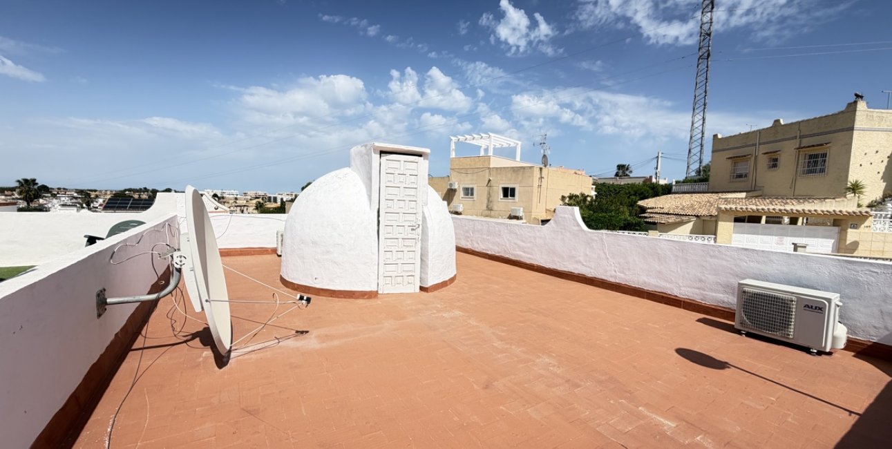 Resale - Bungalow -
Orihuela Costa - Villamartin