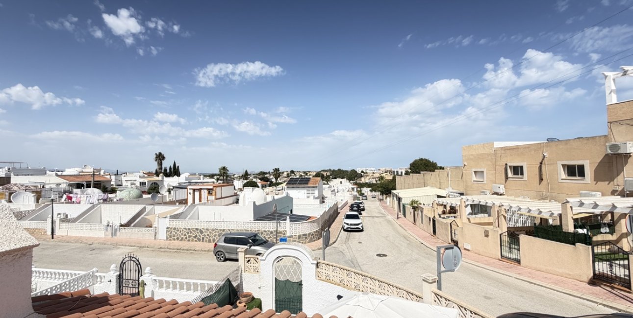 Resale - Bungalow -
Orihuela Costa - Villamartin