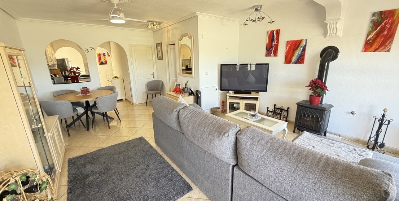 Resale - Townhouse -
San Miguel de Salinas - San Miguel - Town