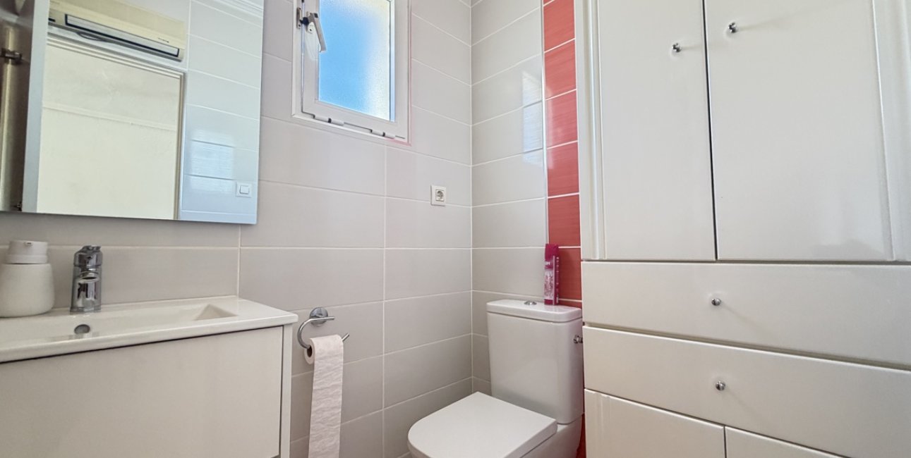 Resale - Townhouse -
San Miguel de Salinas - San Miguel - Town