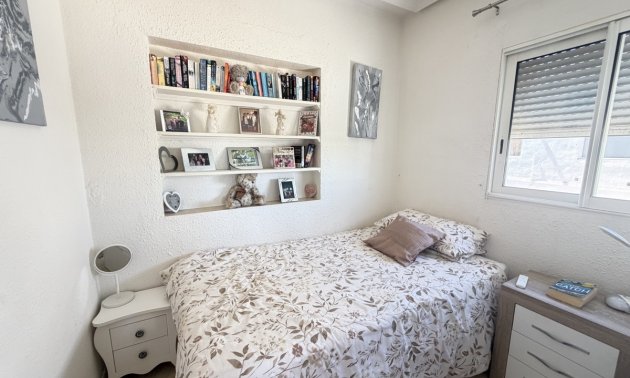 Resale - Townhouse -
San Miguel de Salinas - San Miguel - Town