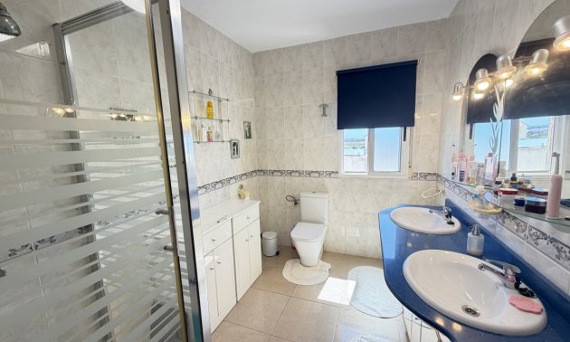Resale - Townhouse -
San Miguel de Salinas - San Miguel - Town