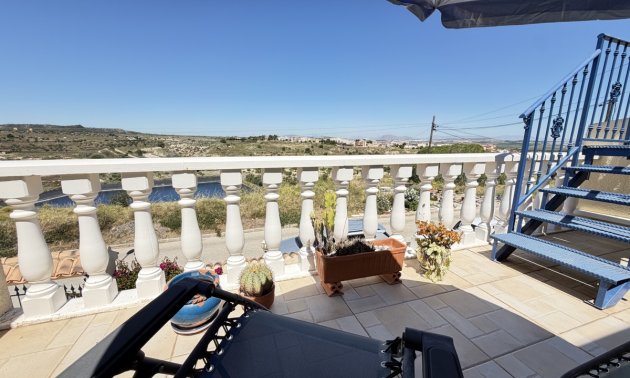 Resale - Townhouse -
San Miguel de Salinas - San Miguel - Town