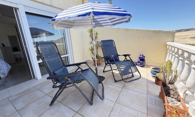 Resale - Townhouse -
San Miguel de Salinas - San Miguel - Town
