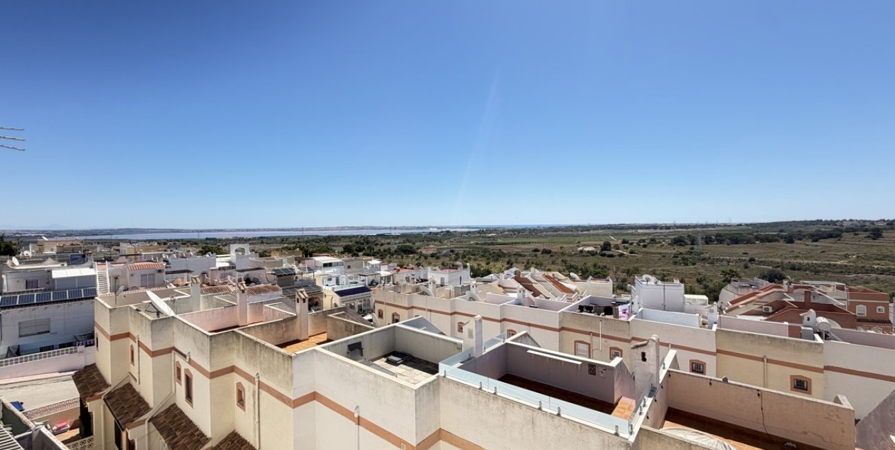 Resale - Townhouse -
San Miguel de Salinas - San Miguel - Town