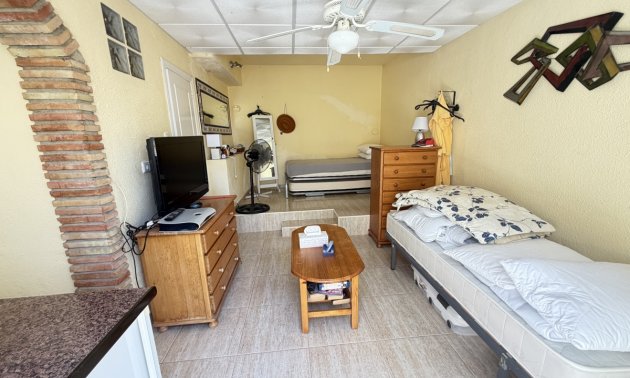 Resale - Townhouse -
San Miguel de Salinas - San Miguel - Town