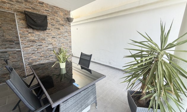 Resale - Villa -
Orihuela Costa - Villamartin