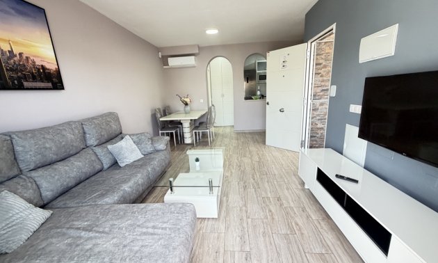 Resale - Villa -
Orihuela Costa - Villamartin