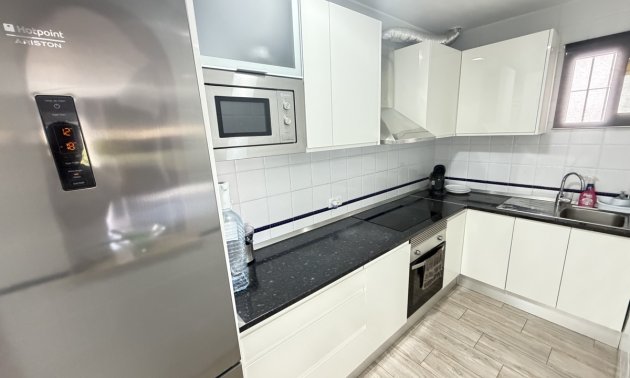 Resale - Villa -
Orihuela Costa - Villamartin