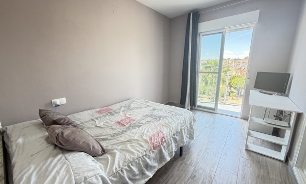 Resale - Villa -
Orihuela Costa - Villamartin