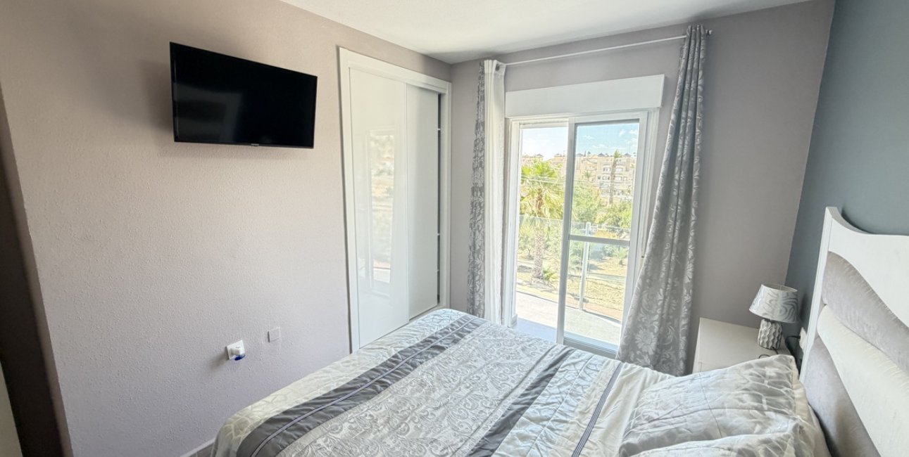 Resale - Villa -
Orihuela Costa - Villamartin