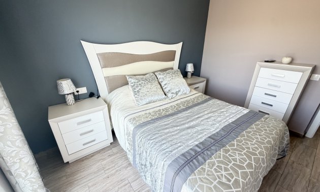 Resale - Villa -
Orihuela Costa - Villamartin