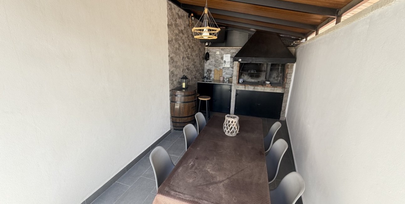 Resale - Villa -
Orihuela Costa - Villamartin
