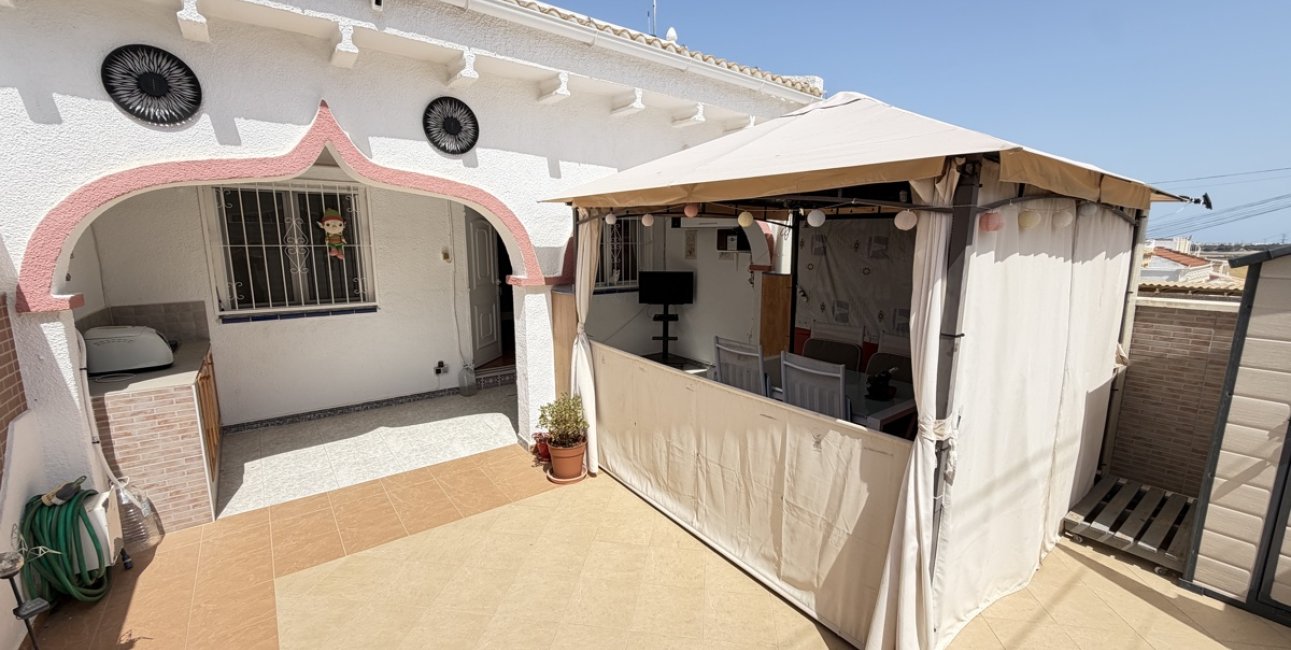 Resale - Bungalow -
San Miguel de Salinas - San Miguel - Town
