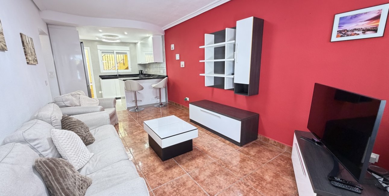 Resale - Bungalow -
San Miguel de Salinas - San Miguel - Town