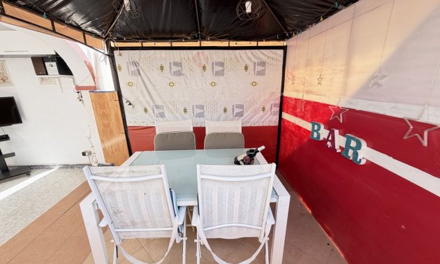 Resale - Bungalow -
San Miguel de Salinas - San Miguel - Town
