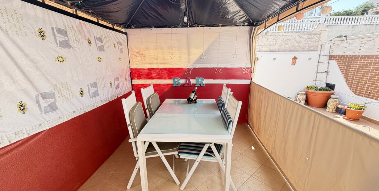 Resale - Bungalow -
San Miguel de Salinas - San Miguel - Town