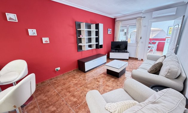 Resale - Bungalow -
San Miguel de Salinas - San Miguel - Town