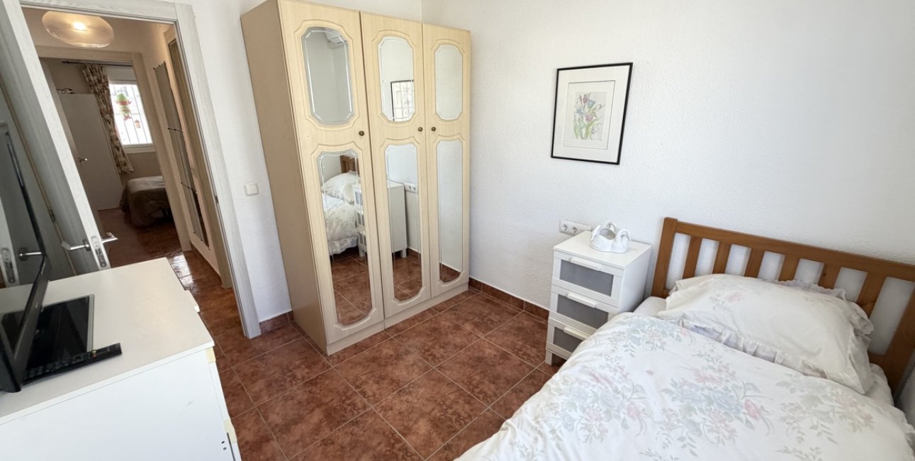 Resale - Bungalow -
San Miguel de Salinas - San Miguel - Town