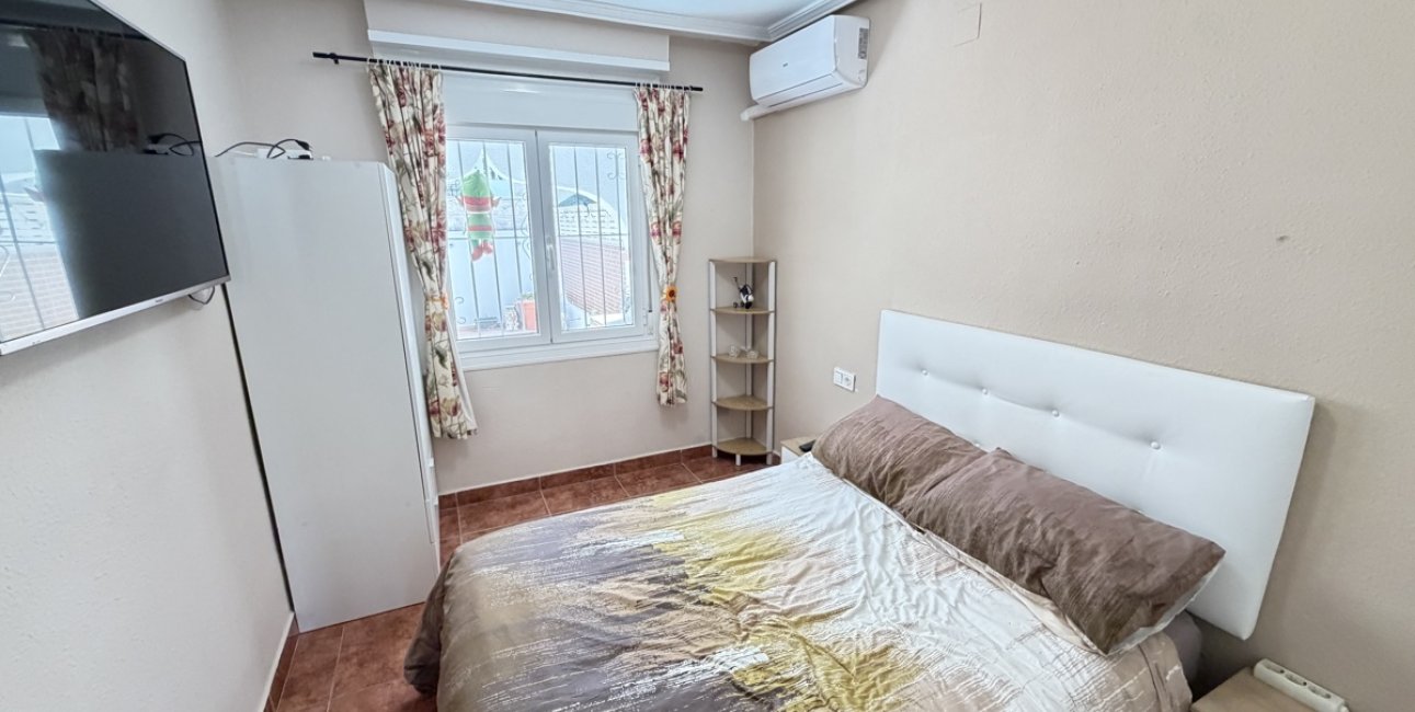 Resale - Bungalow -
San Miguel de Salinas - San Miguel - Town