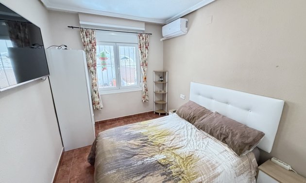 Resale - Bungalow -
San Miguel de Salinas - San Miguel - Town