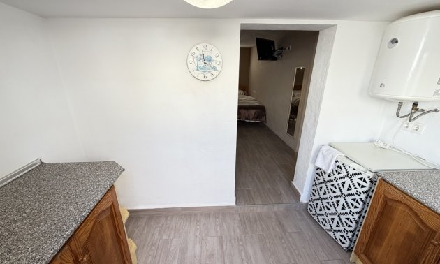Resale - Bungalow -
San Miguel de Salinas - San Miguel - Town