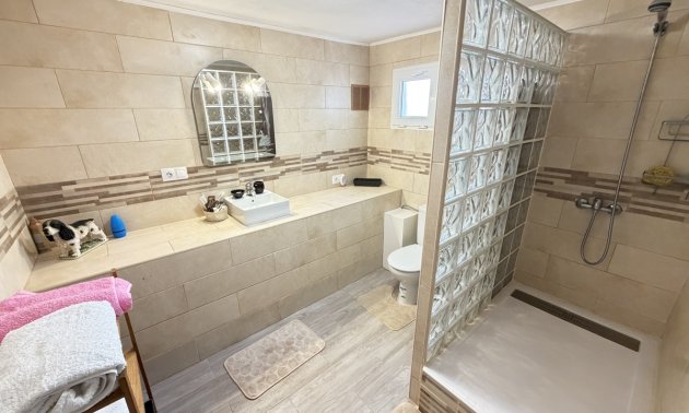 Resale - Bungalow -
San Miguel de Salinas - San Miguel - Town