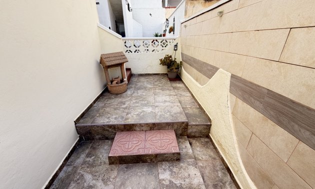 Resale - Bungalow -
San Miguel de Salinas - San Miguel - Town