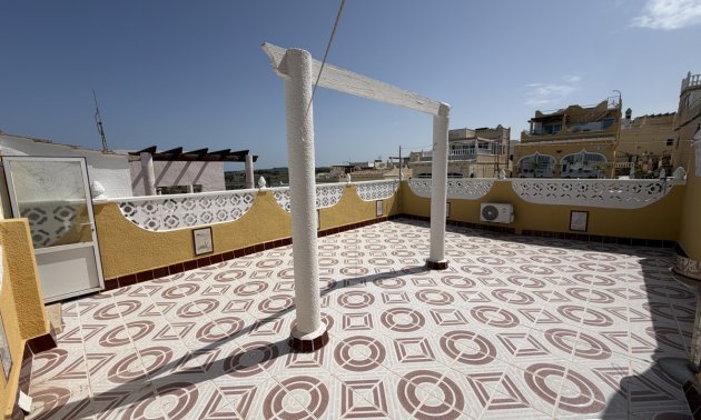 Resale - Bungalow -
San Miguel de Salinas - San Miguel - Town
