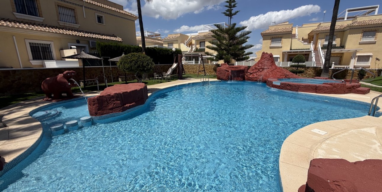 Resale - Apartment / flat -
Orihuela Costa - Los Dolses