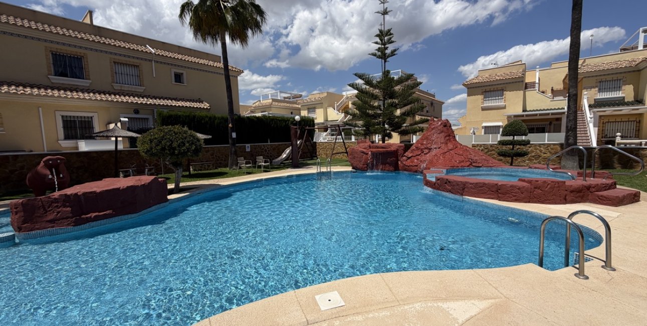 Resale - Apartment / flat -
Orihuela Costa - Los Dolses