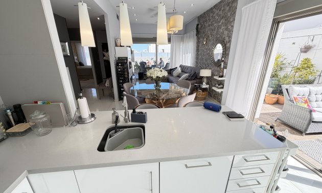 Resale - Villa -
Orihuela Costa - Villamartin