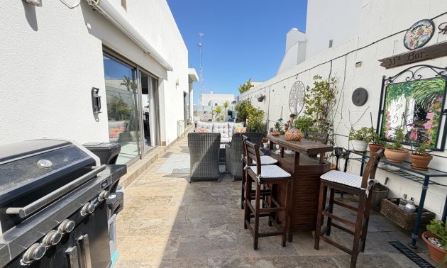 Resale - Villa -
Orihuela Costa - Villamartin