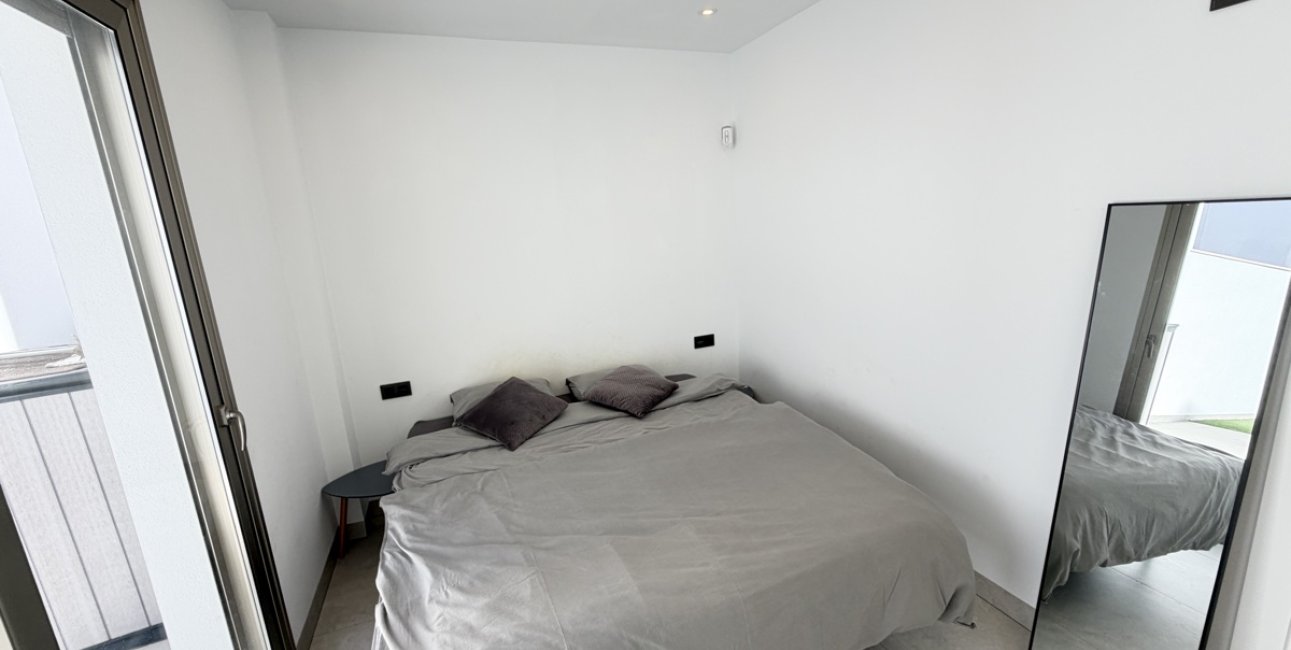 Resale - Villa -
Orihuela Costa - Villamartin