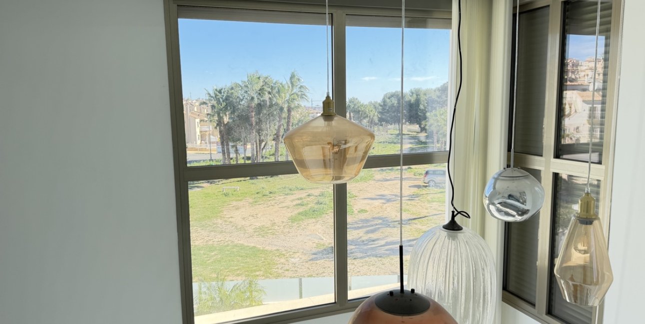 Resale - Villa -
Orihuela Costa - Villamartin