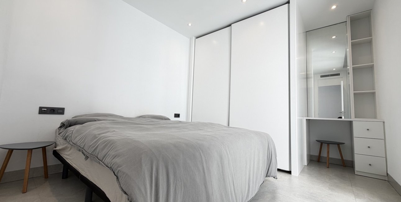 Resale - Villa -
Orihuela Costa - Villamartin
