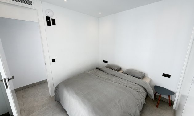 Resale - Villa -
Orihuela Costa - Villamartin