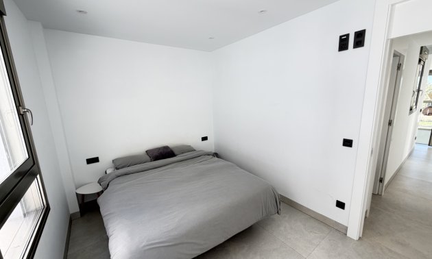 Resale - Villa -
Orihuela Costa - Villamartin