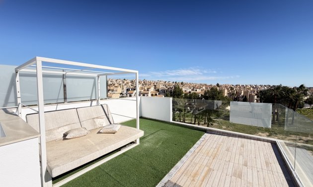 Resale - Villa -
Orihuela Costa - Villamartin