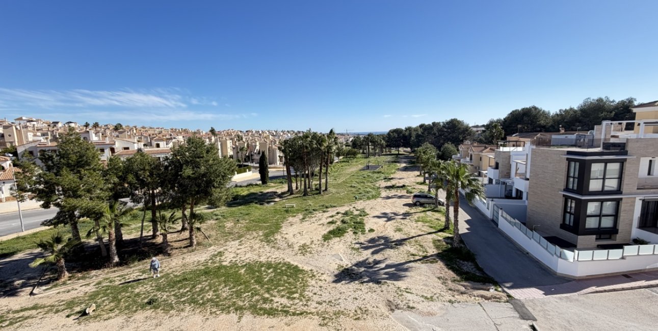 Resale - Villa -
Orihuela Costa - Villamartin