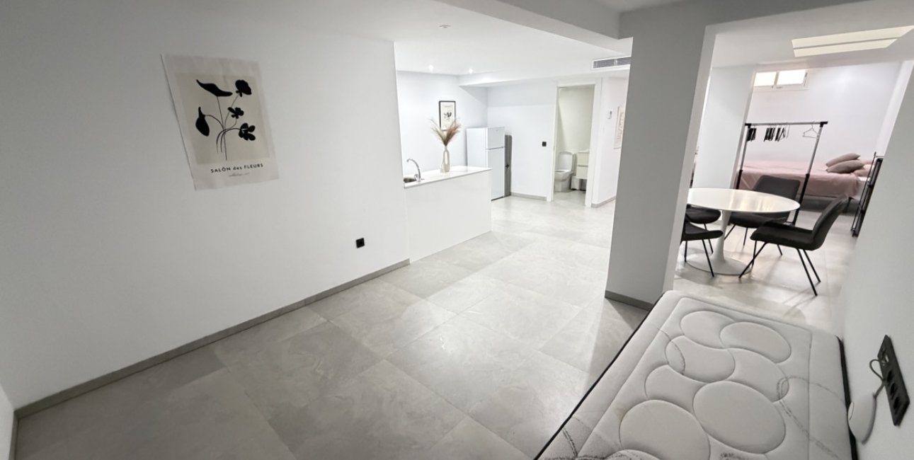 Resale - Villa -
Orihuela Costa - Villamartin