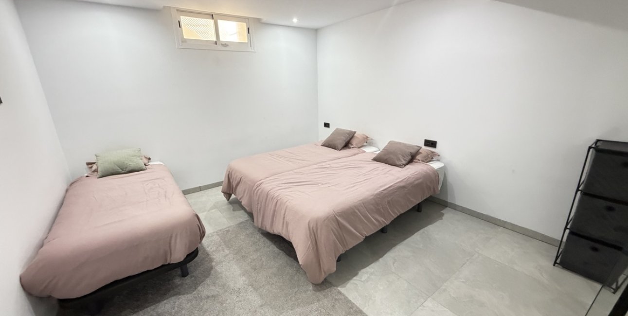 Resale - Villa -
Orihuela Costa - Villamartin