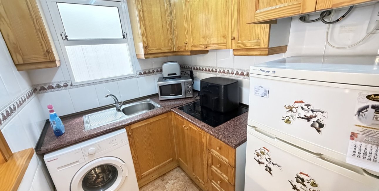 Resale - Apartment / flat -
Torrevieja - Torrevieja - Centre