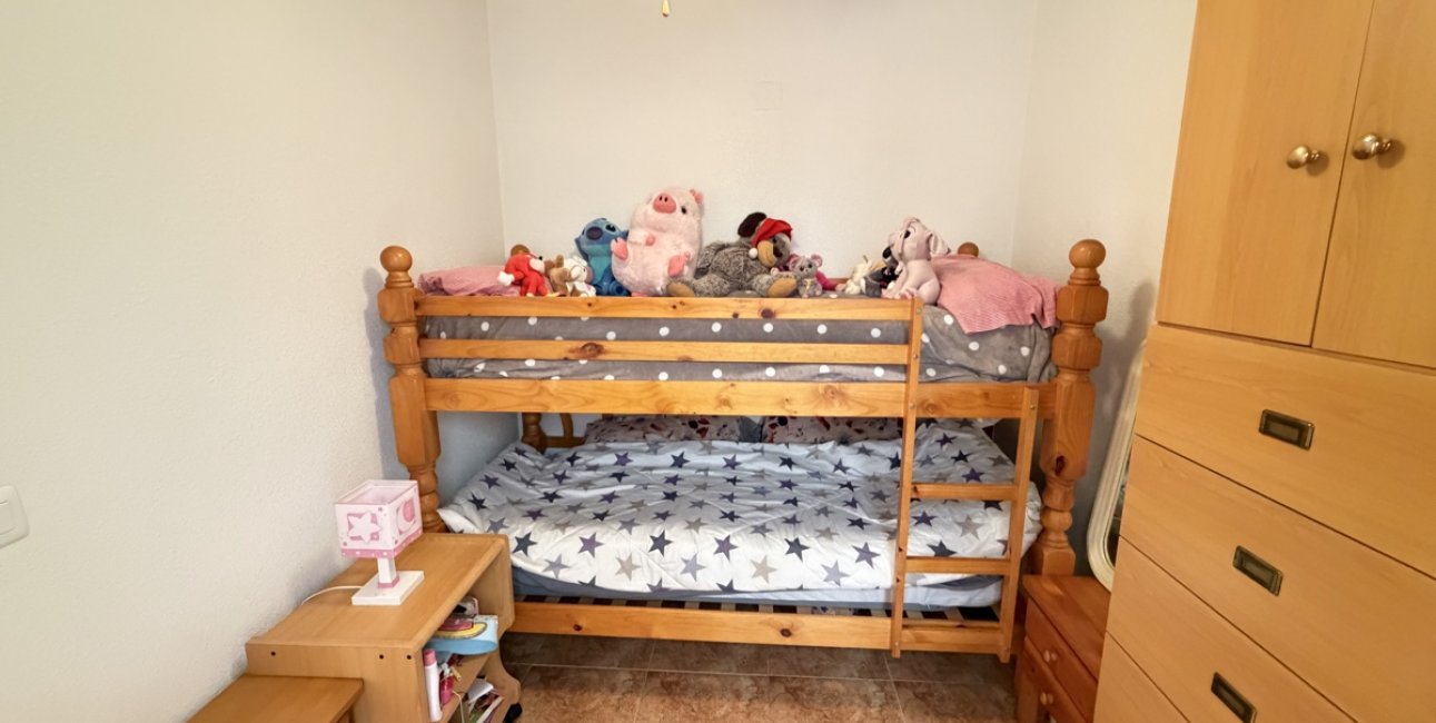 Resale - Apartment / flat -
Torrevieja - Torrevieja - Centre