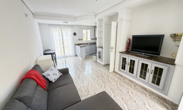 Resale - Townhouse -
Orihuela Costa - Villamartin