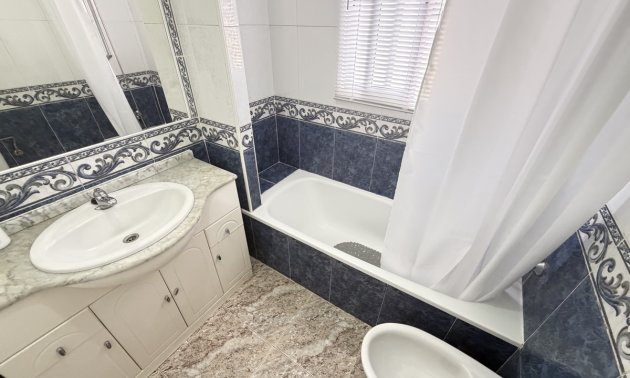 Resale - Townhouse -
Orihuela Costa - Villamartin