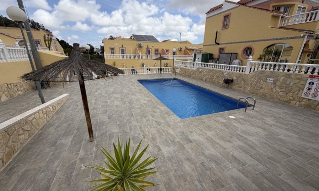 Resale - Townhouse -
Orihuela Costa - Villamartin