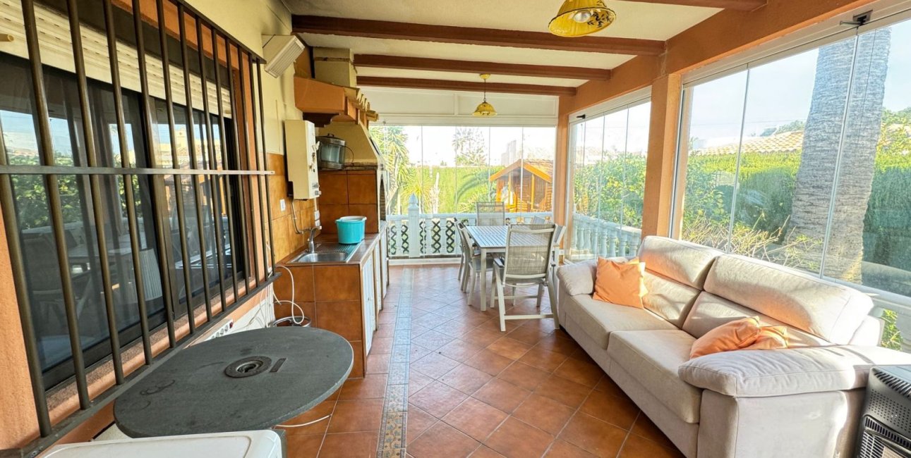 Resale - Villa -
Orihuela Costa - Cabo Roig
